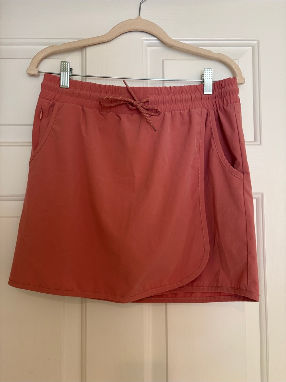 Avalanche Women's Light Pink/Rust Drawstring Active Skort